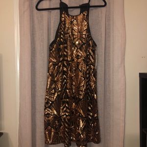 Everly NWT - gold & black sequin dress